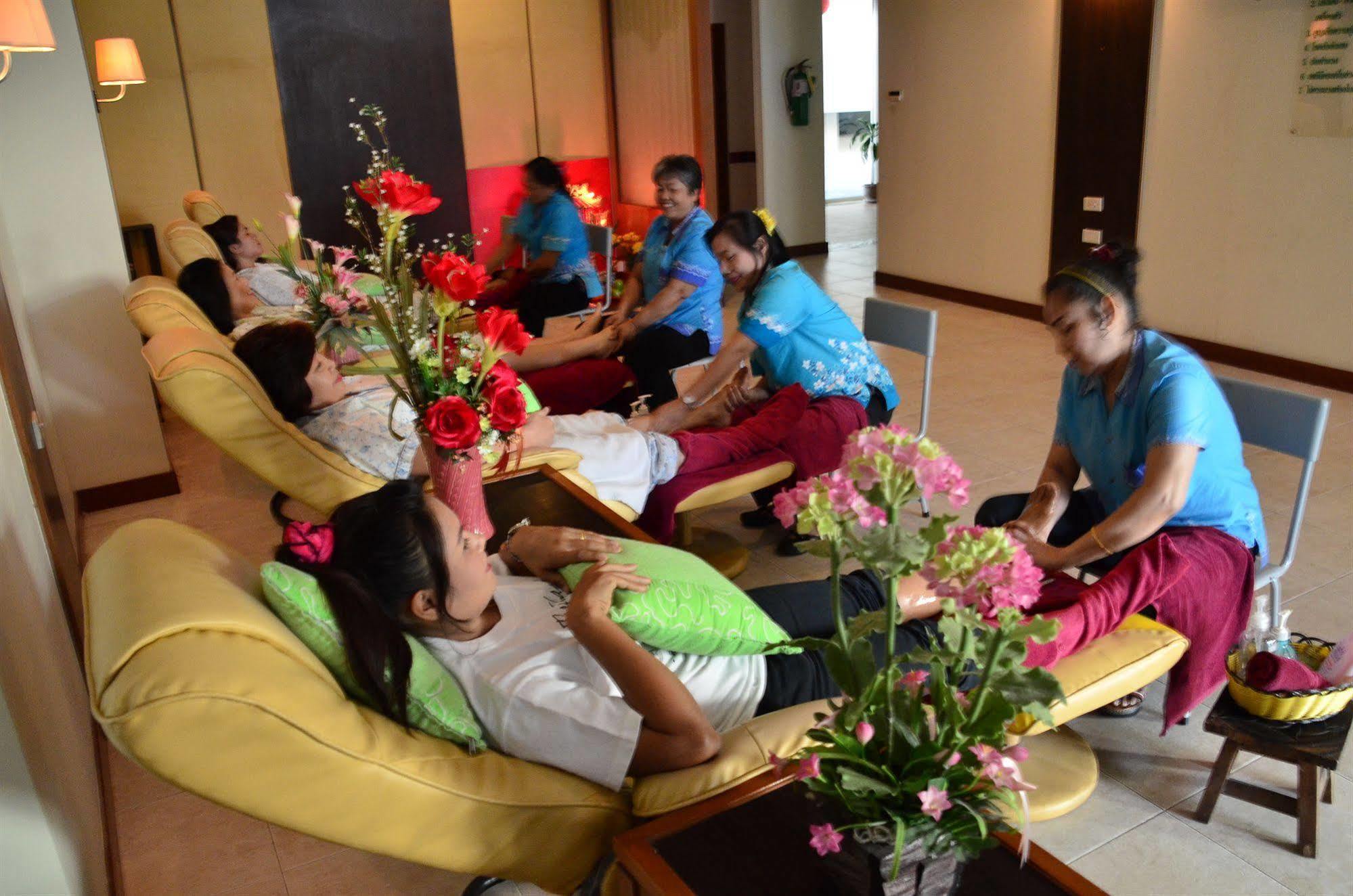 Hatyai Golden Crown Hotel Hat Yai Esterno foto